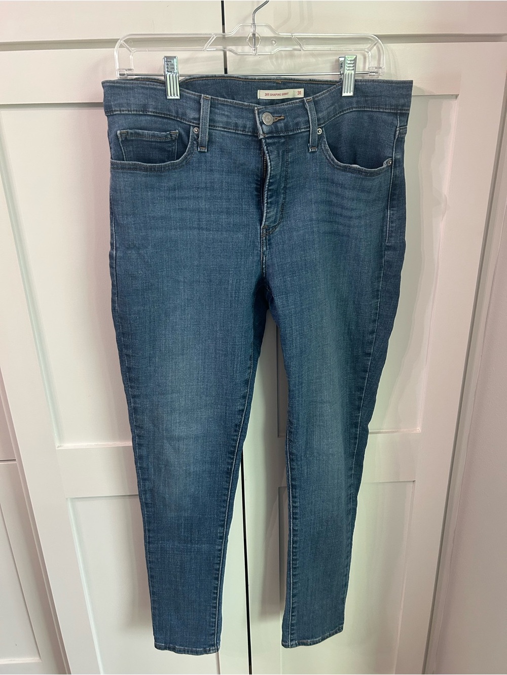 Levi’s Classic Mid-Blue Women’s Skinny Jeans